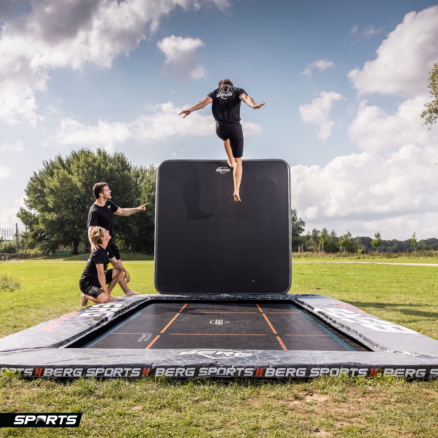 BERG Ultim Champion 500 FlatGround Grå + AeroWall